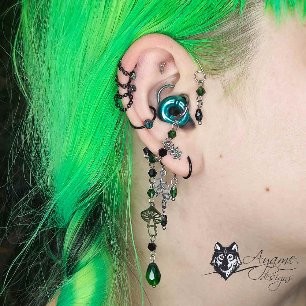 Ayame Designs - Faye Stainless Steel Loop Earplug Oor wrap - Zilverkleurig